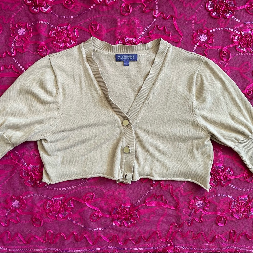 vivienne tam v neck cropped cream colored cardigan
